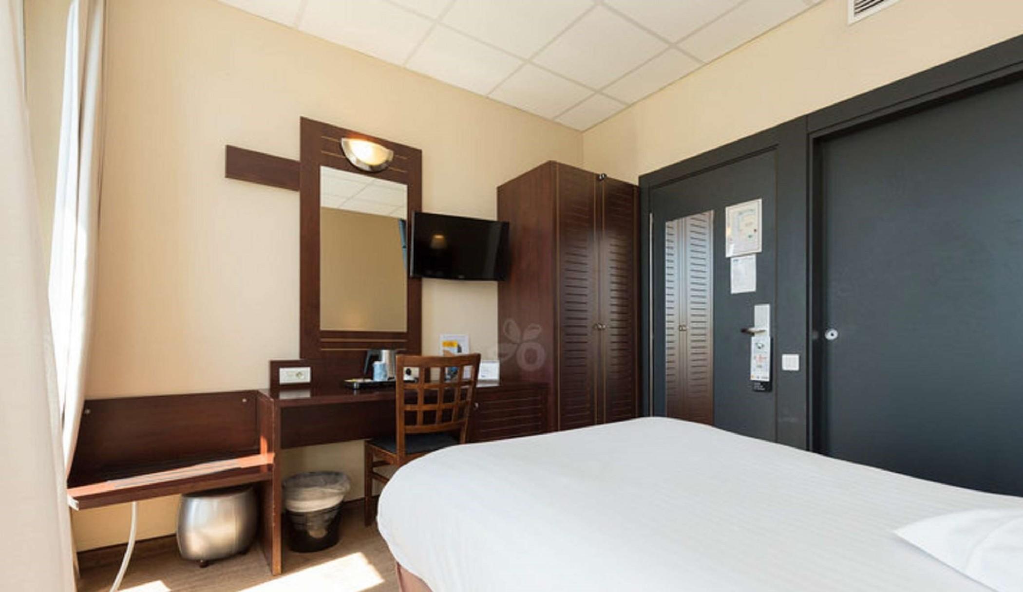 Hotel Le Noailles Nice Gare Exterior photo